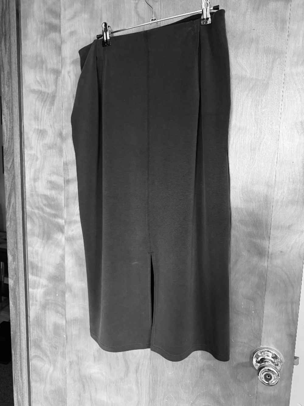 Lululemon Softstream midi Column Skirt - Black Sz 10
